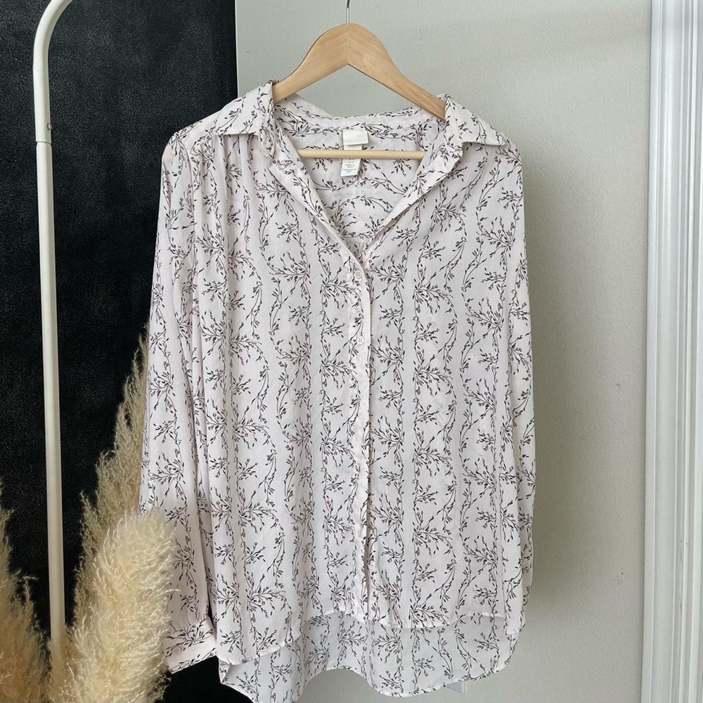 floral blouse